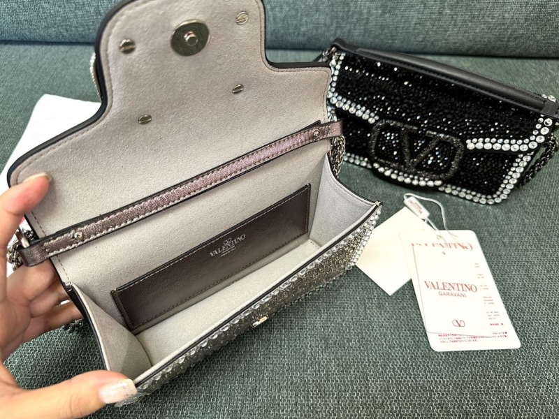 Va1e*ntin0 satchel bag